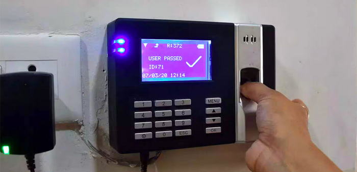 Biometric Attendance Machine Installation Delhi